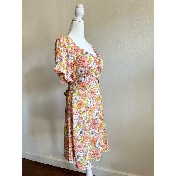 Madden NYC Juniors’ Peasant Dress with Puff Sleeves and Back Tie, Size L - Picture 6 of 12